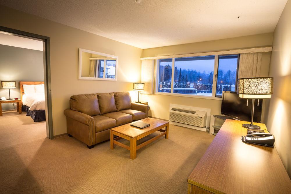 Prestige Hudson Bay Lodge & Conference Centre, Worldhotels Crafted Collection Smithers Exterior photo