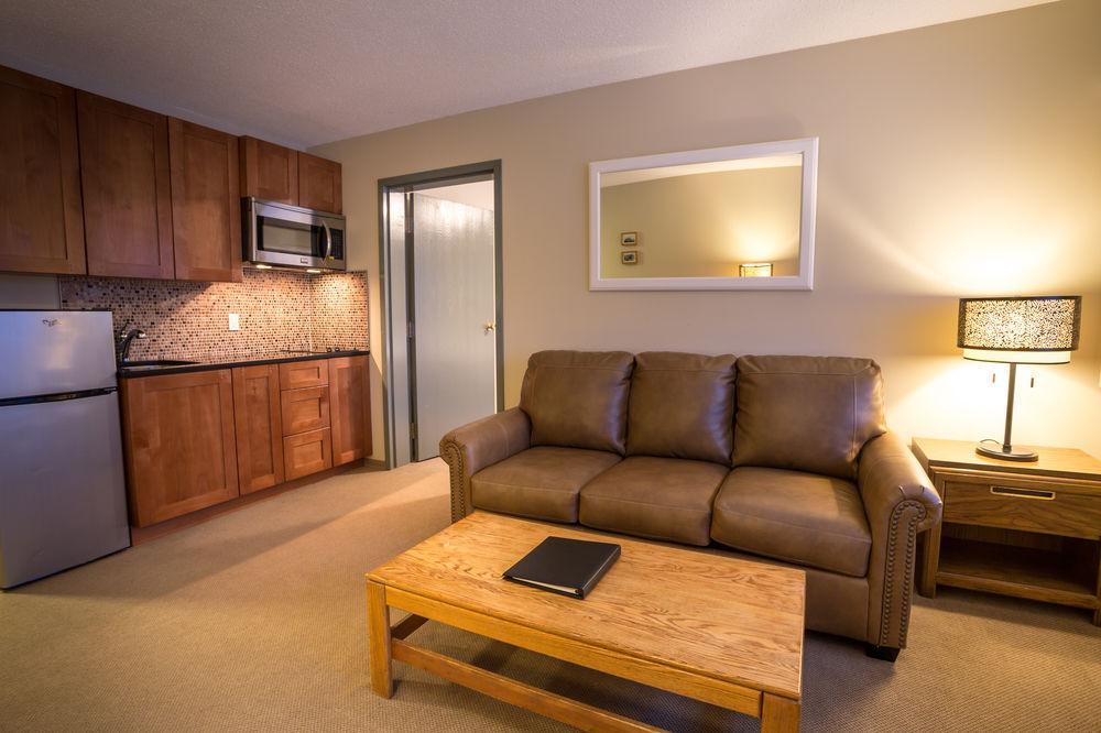 Prestige Hudson Bay Lodge & Conference Centre, Worldhotels Crafted Collection Smithers Exterior photo