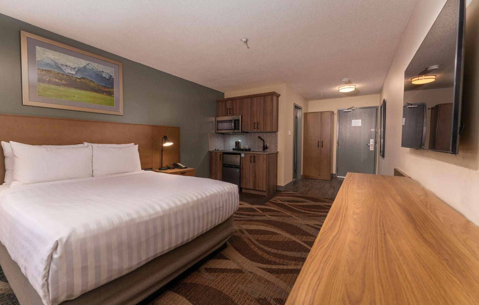 Prestige Hudson Bay Lodge & Conference Centre, Worldhotels Crafted Collection Smithers Exterior photo